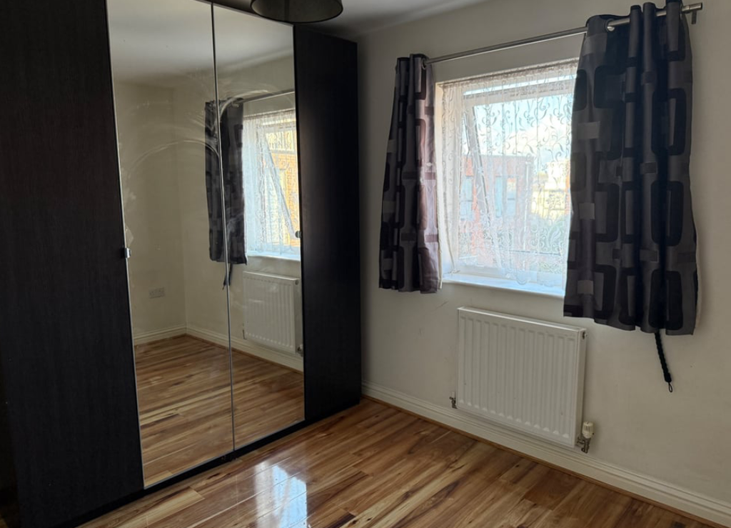 Property photo 2 of 4