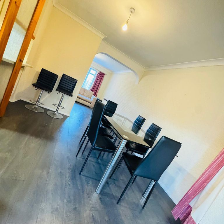 Property photo 3 of 21