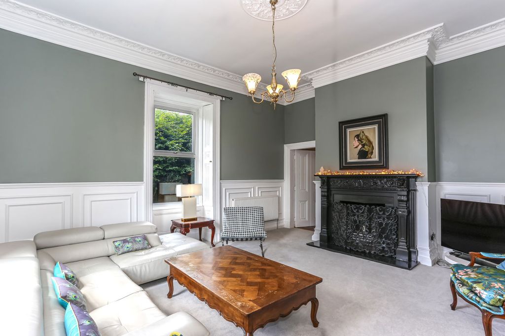 Property photo 2 of 55