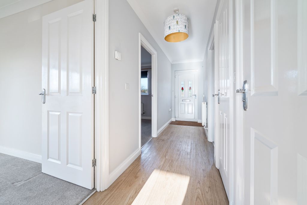 Property photo 2 of 16 Dsc01115