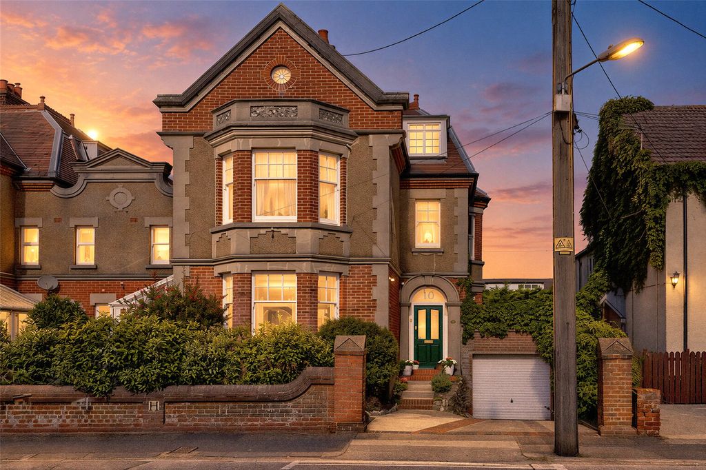 Property photo 1 of 33 Picture No. 27