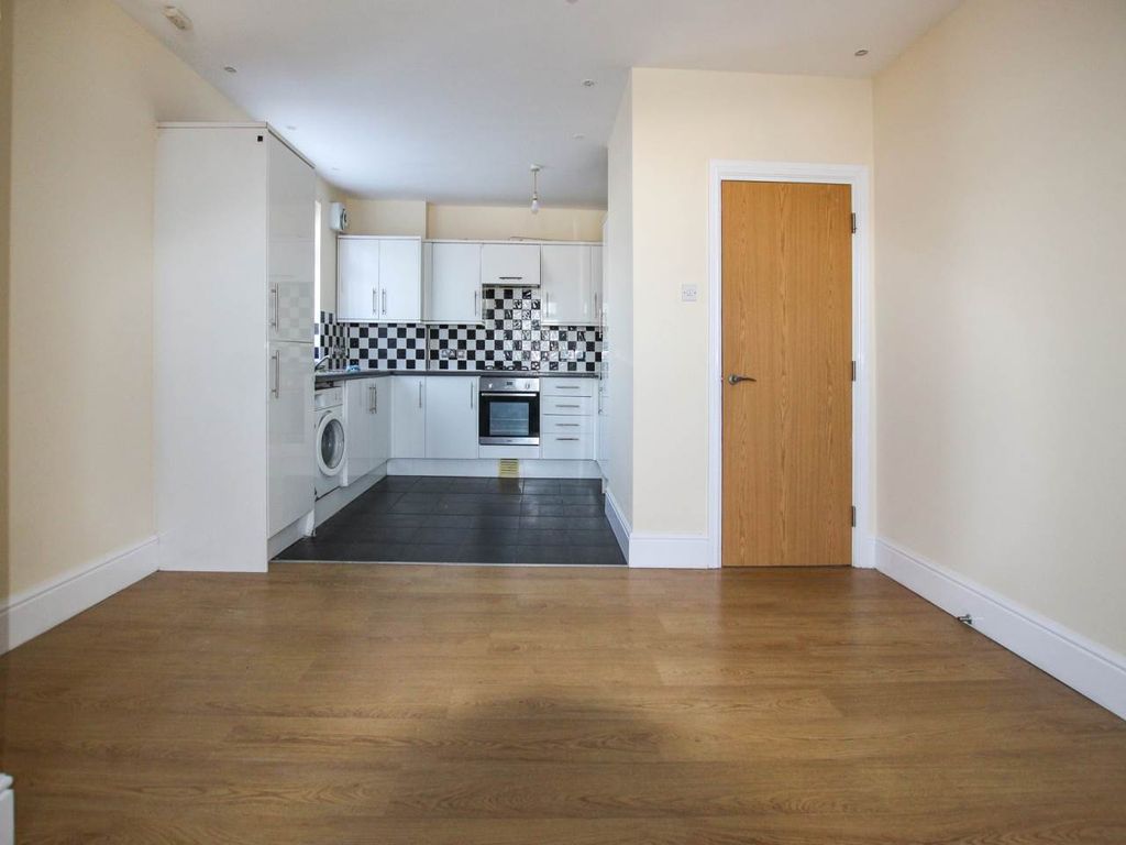Property photo 3 of 8 Img_9765