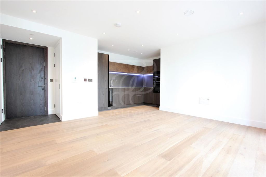 Property photo 3 of 25 CH21 (3).Jpg