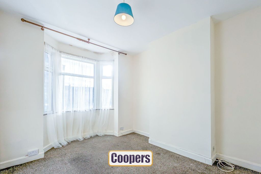 Property photo 2 of 14 Living Room