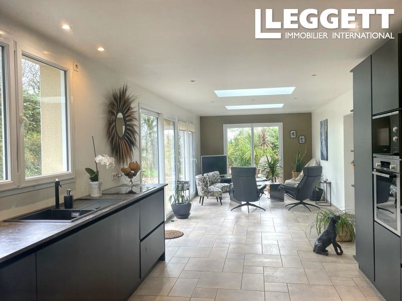 Property photo 2 of 10