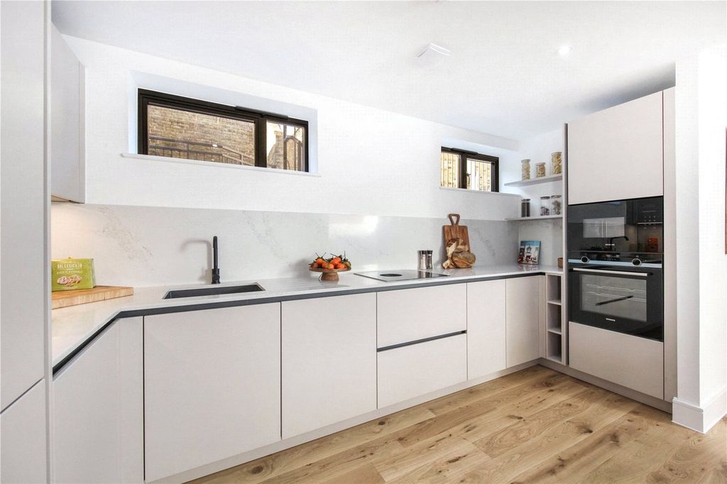 Property photo 2 of 12 Picture No. 12