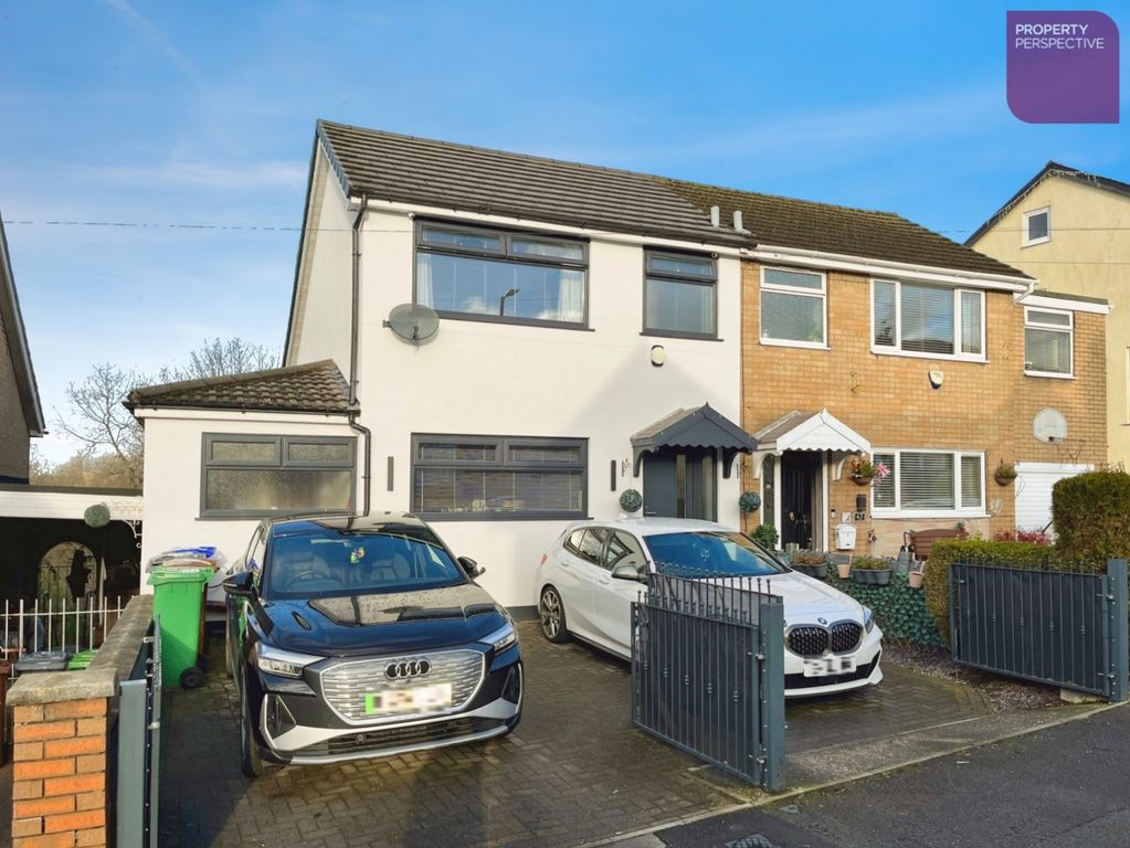 Property photo 1 of 17 Front