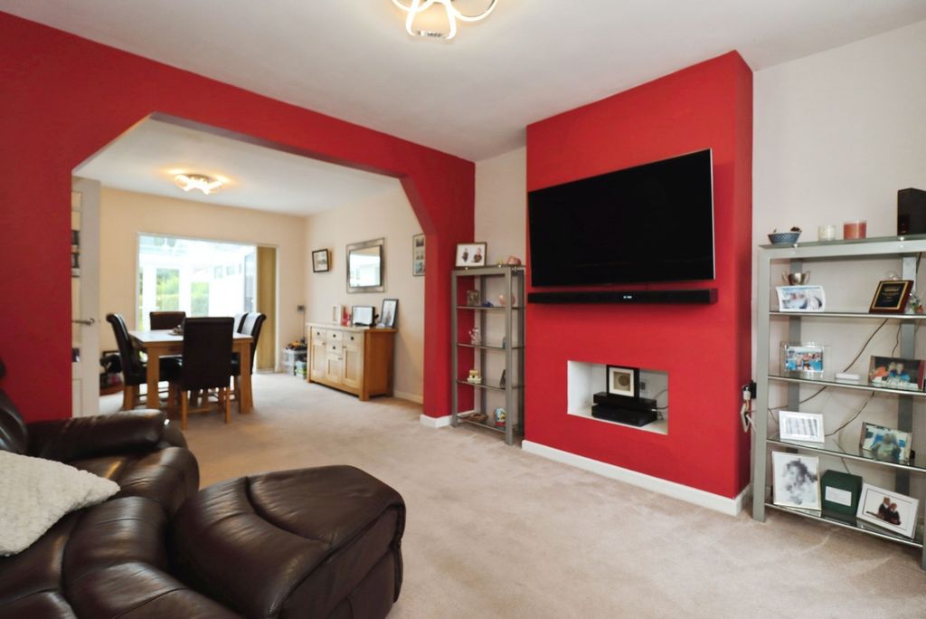 Property photo 3 of 15 Pbox-Img.Jpg