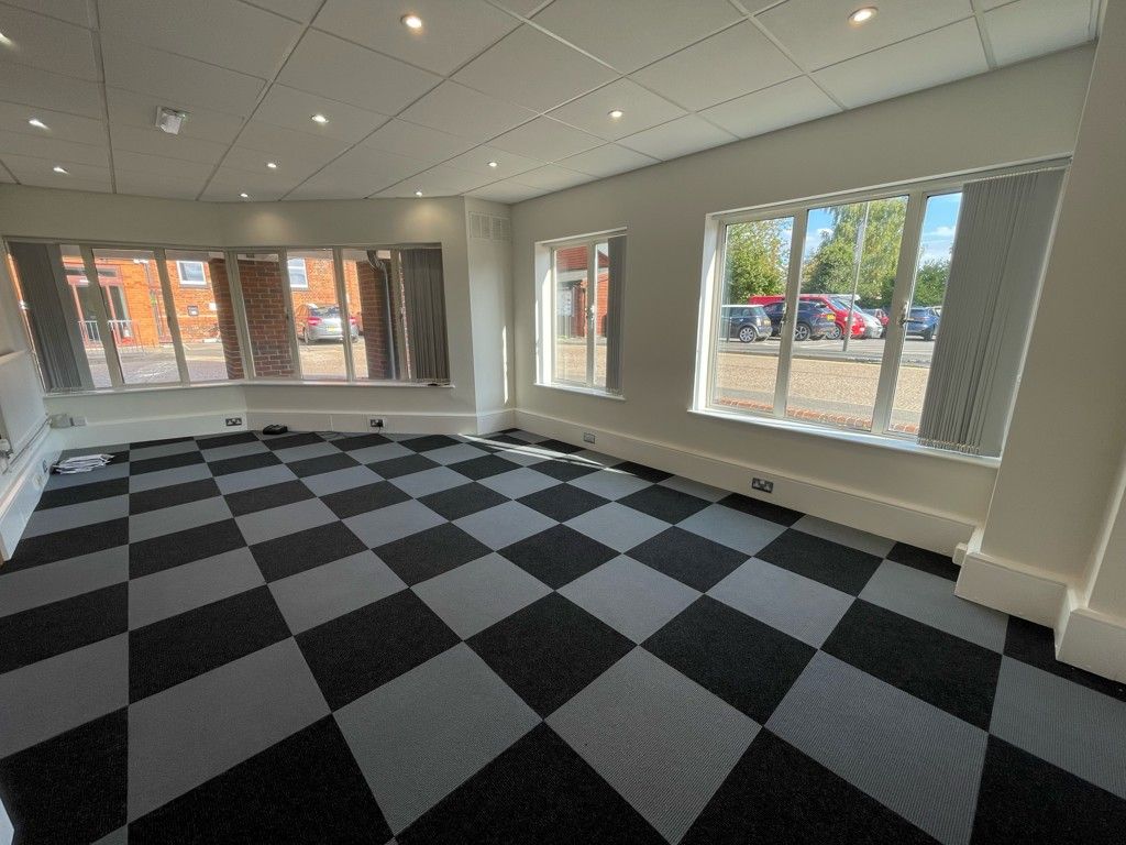 Property photo 2 of 12 Photo 5