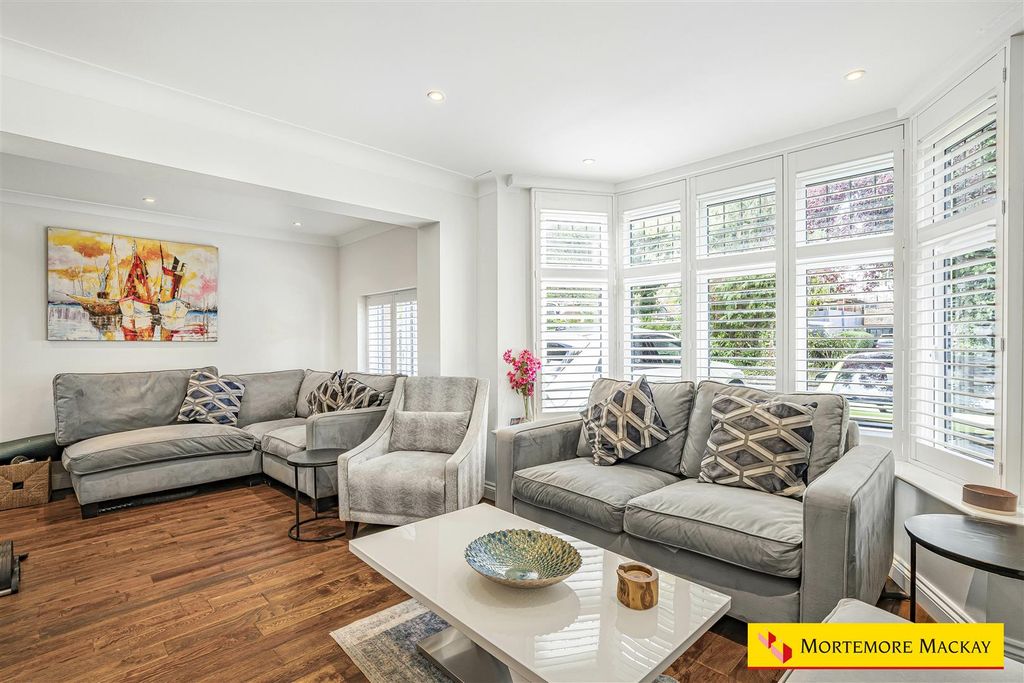 Property photo 2 of 29 9_62498_Watermarked.Jpg