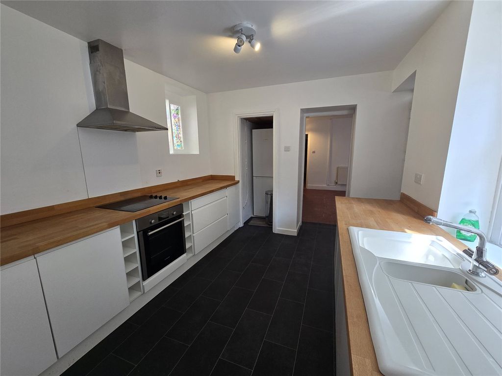 Property photo 2 of 22 Picture No. 36