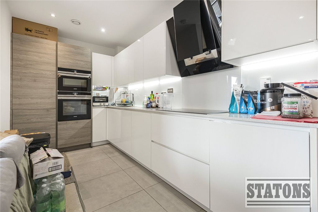 Property photo 3 of 14 Picture No. 13