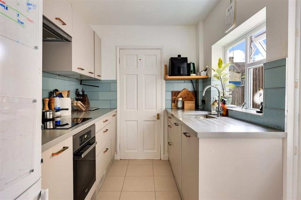 Property photo 1 of 14 Img (7).Jpg