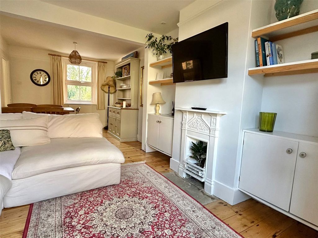 Property photo 3 of 18 Picture No. 09