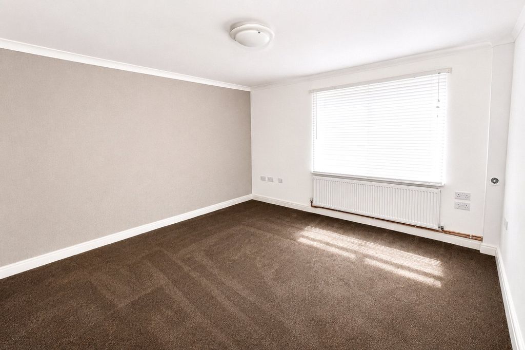 Property photo 3 of 15 Living Room