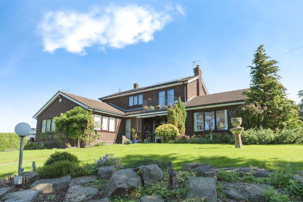 Property photo 1 of 34