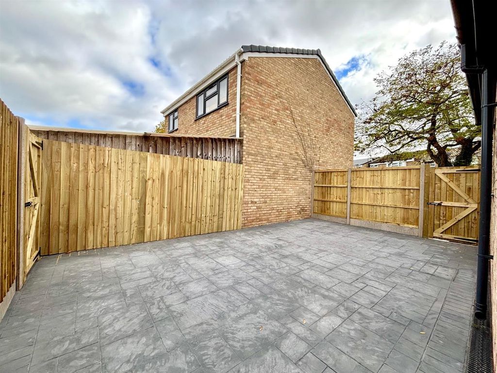 Property photo 2 of 16 Whatsapp Image 2025-10-25 At 12.55.09_42c627Fc.Jpg