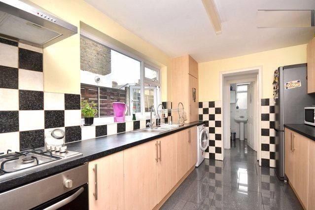 Property photo 3 of 8 3.Jpg