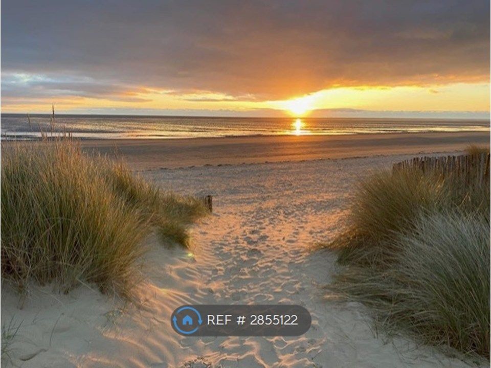 Property photo 3 of 20 Beach