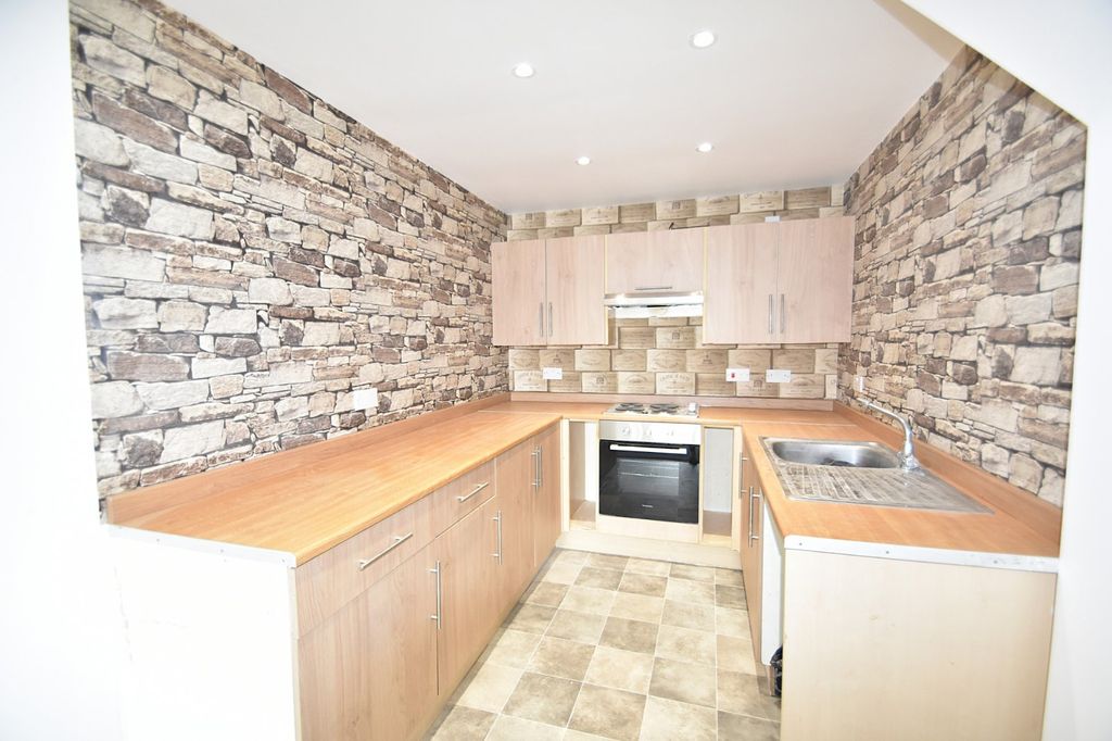 Property photo 2 of 4 Picture No. 08