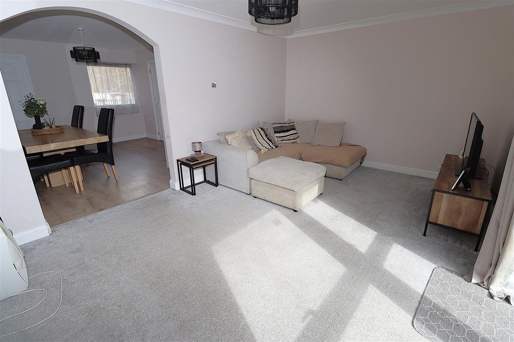 Property photo 2 of 19 Img_8417.Jpg