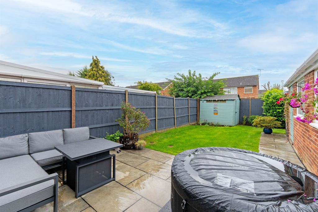 Property photo 3 of 14