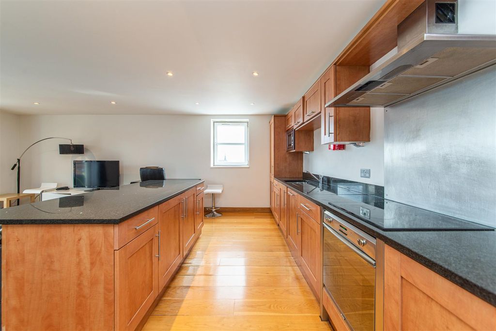 Property photo 1 of 13 W-5343.Jpg