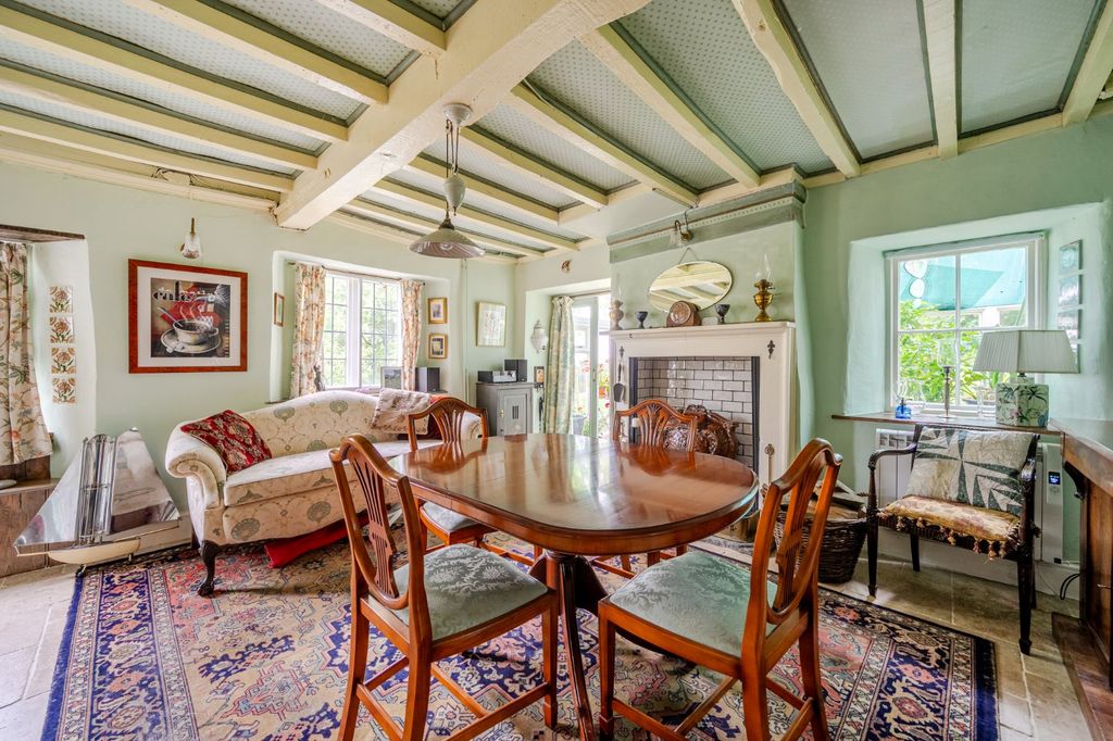 Property photo 3 of 14 Dining Room