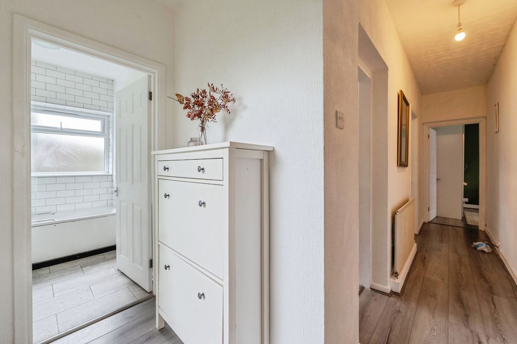 Property photo 2 of 12 Entrance Hallway