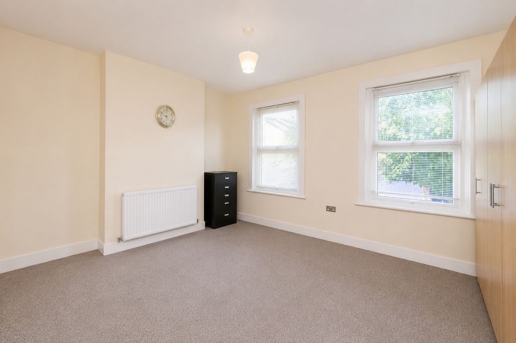 Property photo 2 of 5 5256421