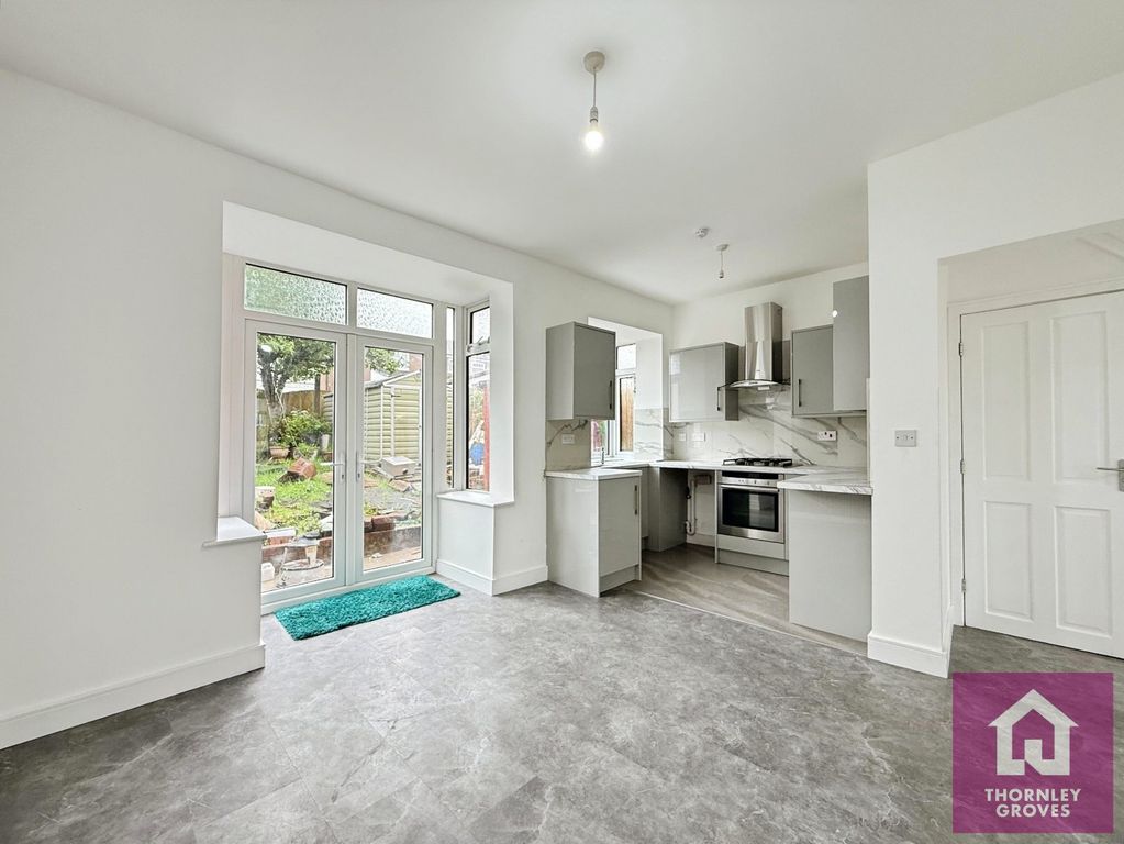 Property photo 3 of 12 Picture No. 06