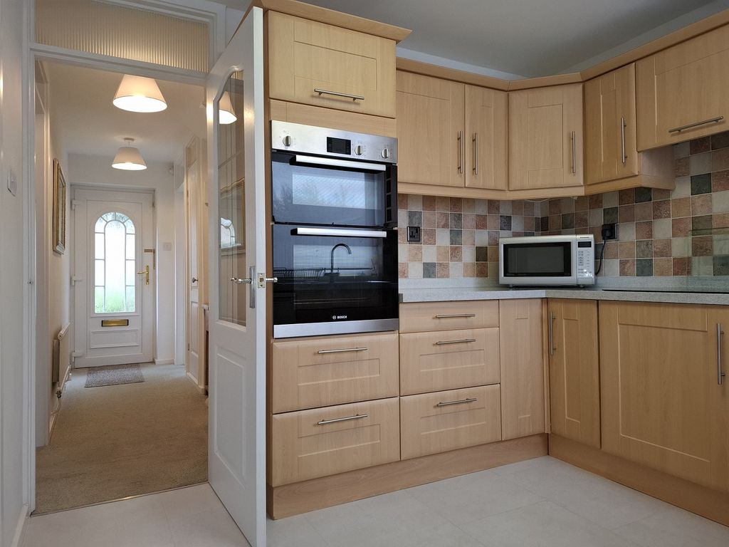 Property photo 3 of 15 Kitchen Picture 2