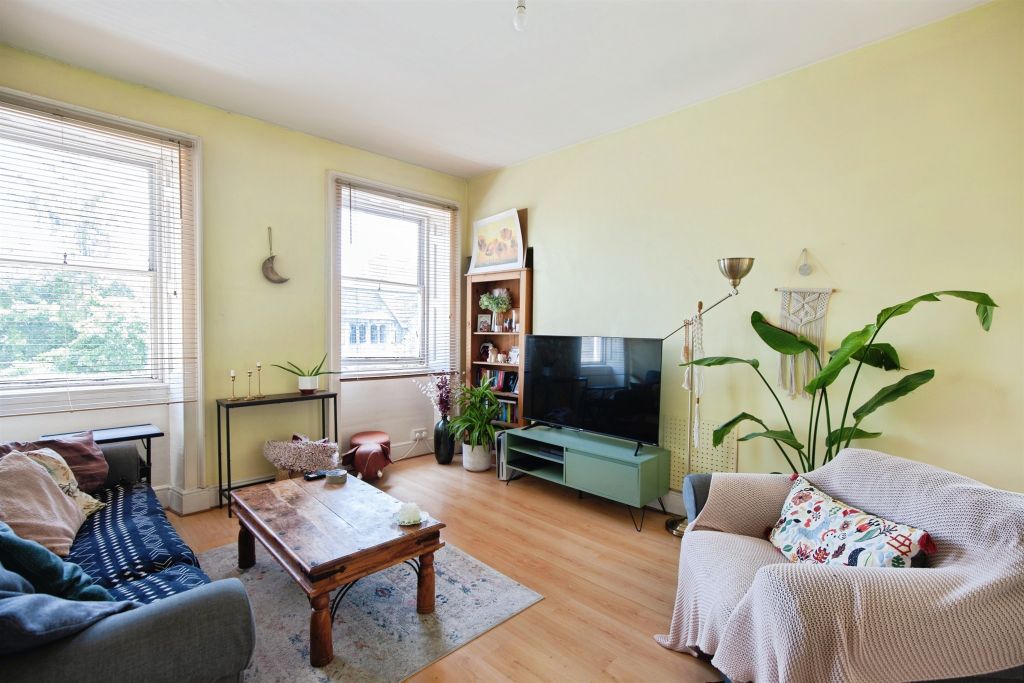 Property photo 3 of 17