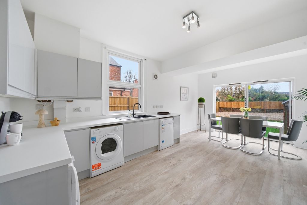 Property photo 3 of 34 5002036