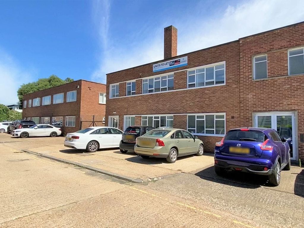 Property photo 2 of 10 Clock Tower Industrial Estate  Unit 134 1.Jpg