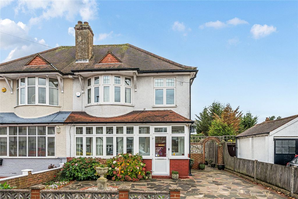 Property photo 1 of 17 Picture No. 04