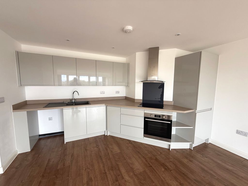 Property photo 2 of 10 Img_1909