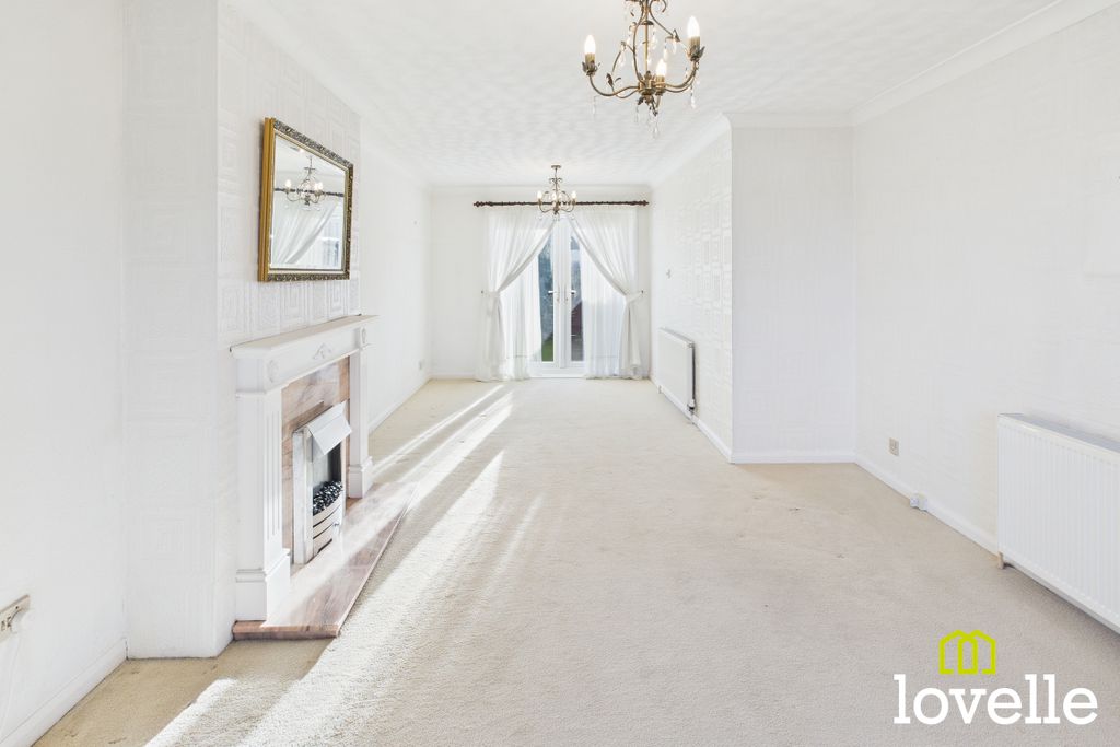 Property photo 3 of 23