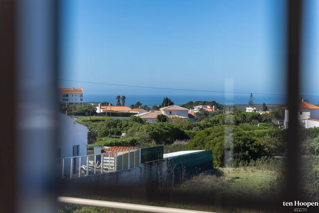 Property photo 2 of 30