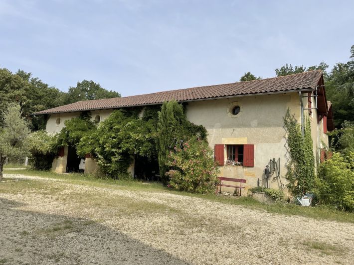 Property photo 1 of 30