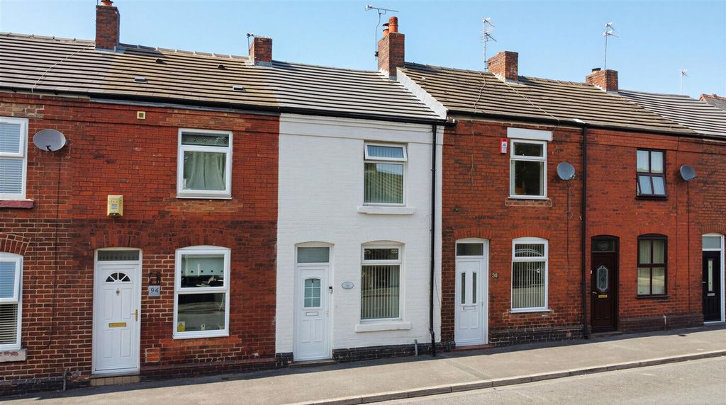 Property photo 1 of 21 Park Street For Sale