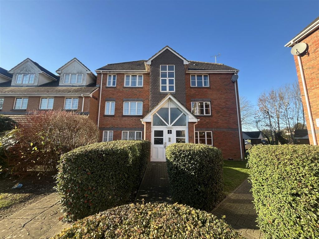 Property photo 1 of 11 Main