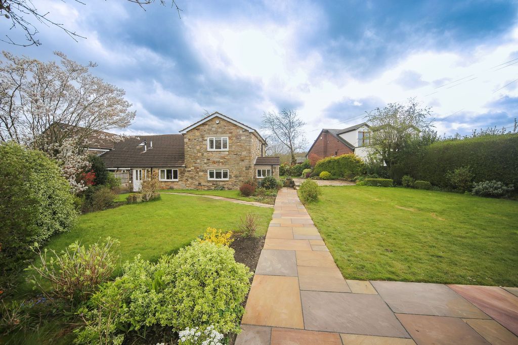 Property photo 1 of 26