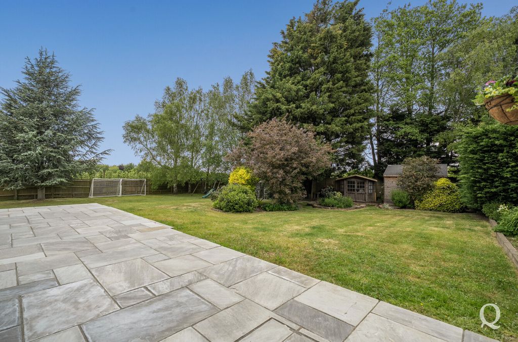 Property photo 3 of 26 Bfbfd487-A022-484...