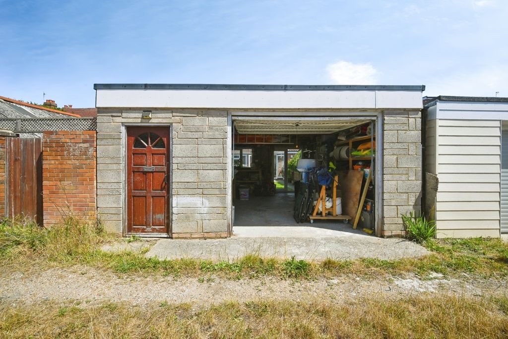 Property photo 2 of 20 Pbox-Img.Jpg