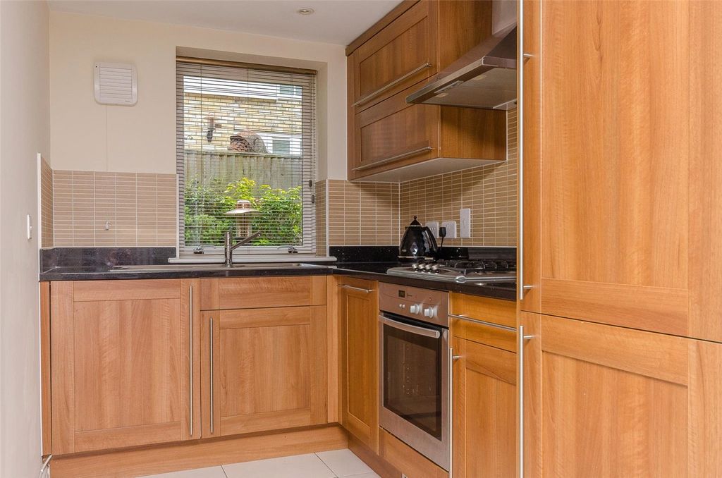 Property photo 2 of 12 Kitchen