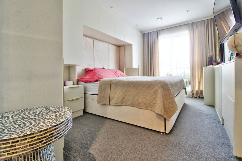 Property photo 3 of 23 13