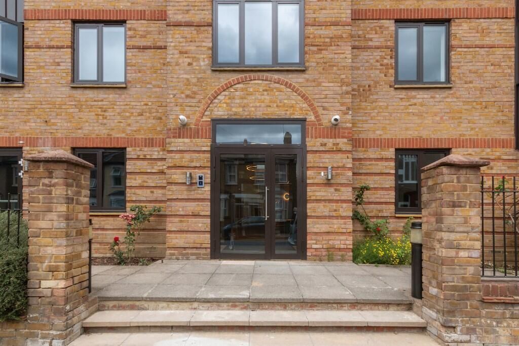 Property photo 2 of 7