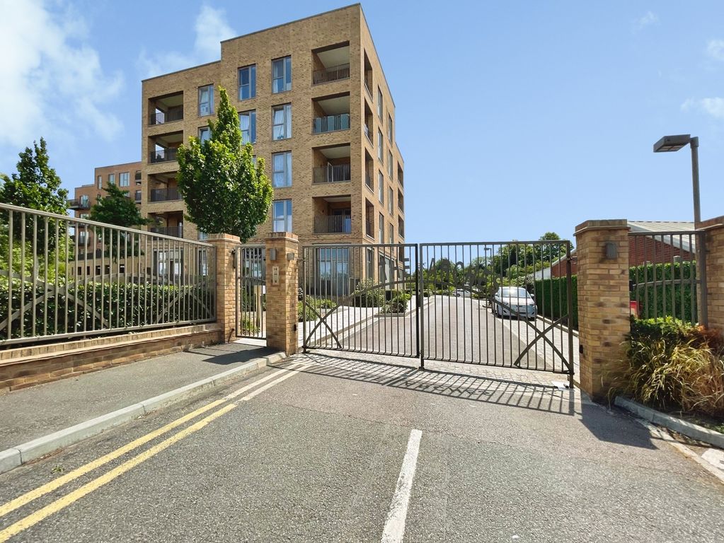 Property photo 1 of 16 Pbox-Img.Jpg