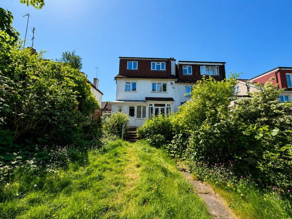 Property photo 2 of 19